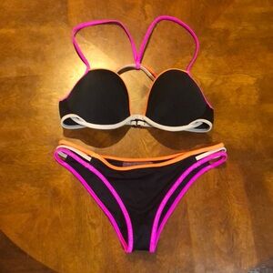 Victoria’s Secret The Fabulous Bikini Top 32D & the Strappy Cheeky Bottoms Small